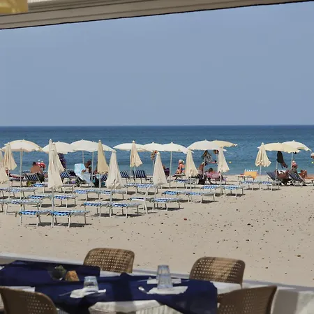Apartmanhotel With Swimming-pool In Just 300 Meters From The Arborea